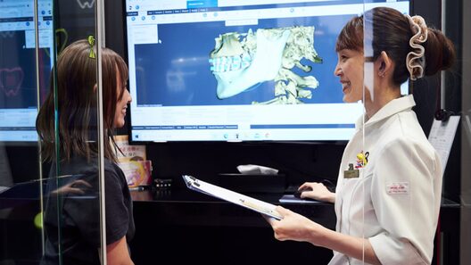 K Braces矯正歯科原宿駅前のカウンセリングの様子。